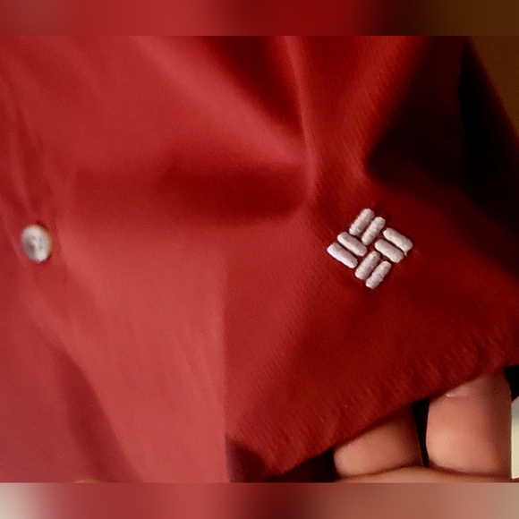 Columbia Casual Button down short sleeves Burgundy man's Large dress shirt - Picture 14 of 15